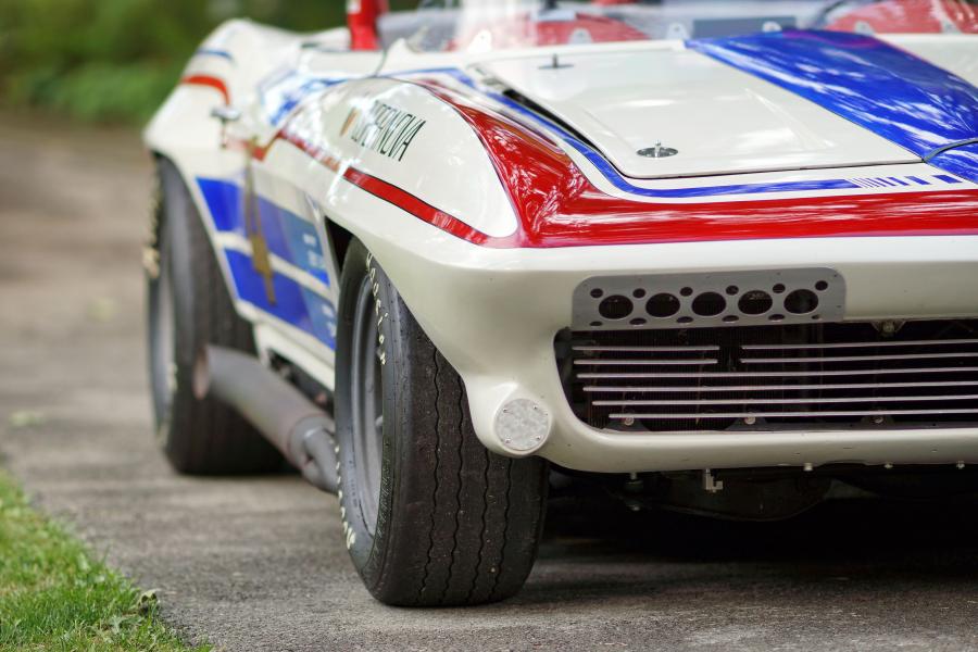 Детали экстерьера Chevrolet Corvette Sting Ray Supernova 1964 года  (фото 7 из 25)